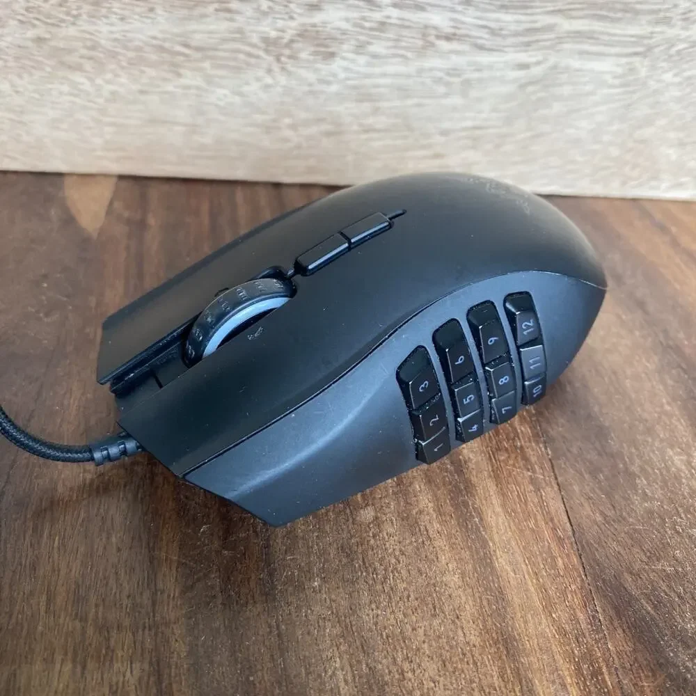 Razer Naga Epic Chroma Wired/Wireless Gaming Mouse RC30-012301 w/ Charging Dock